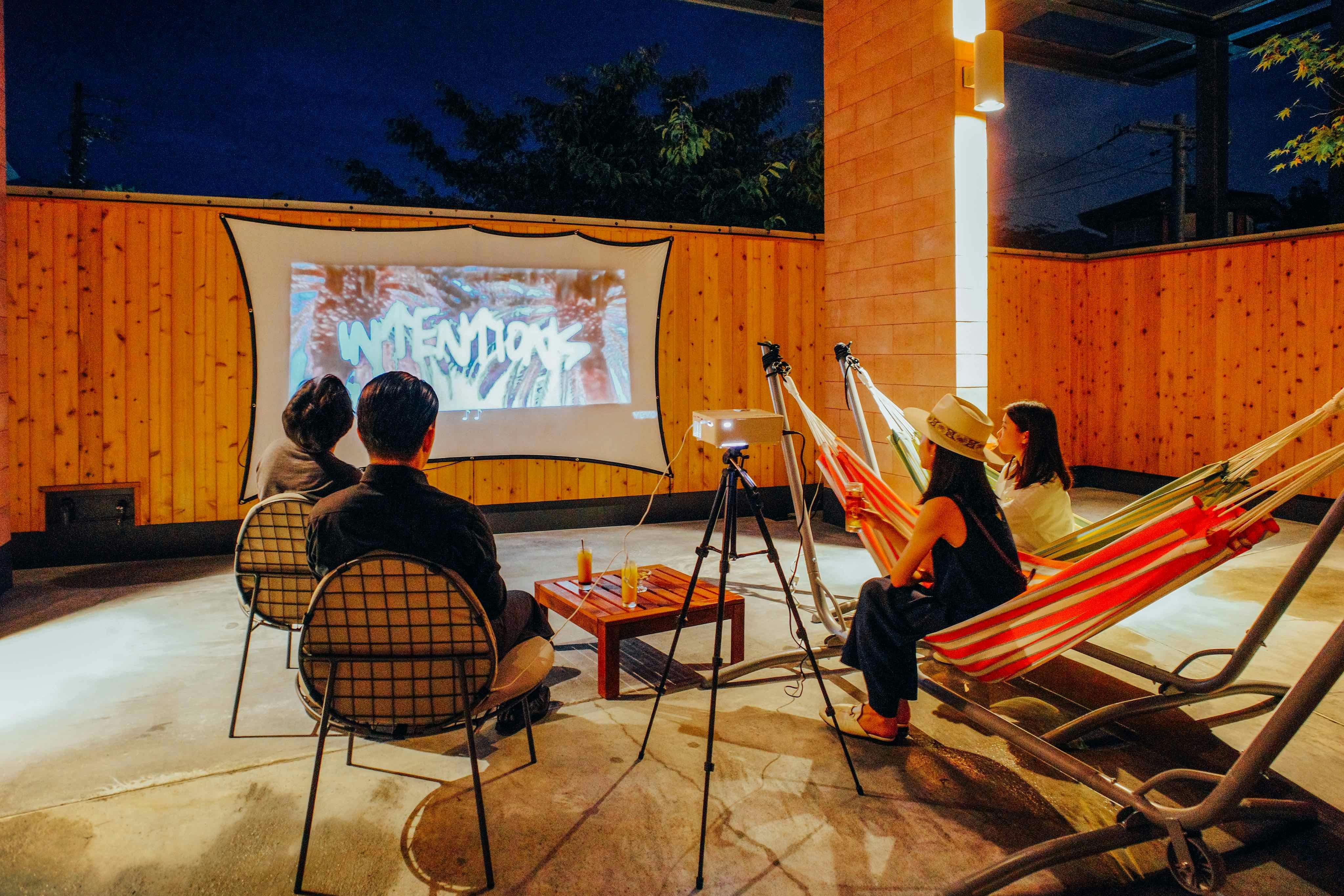 CROSS NIIGHT THEATER