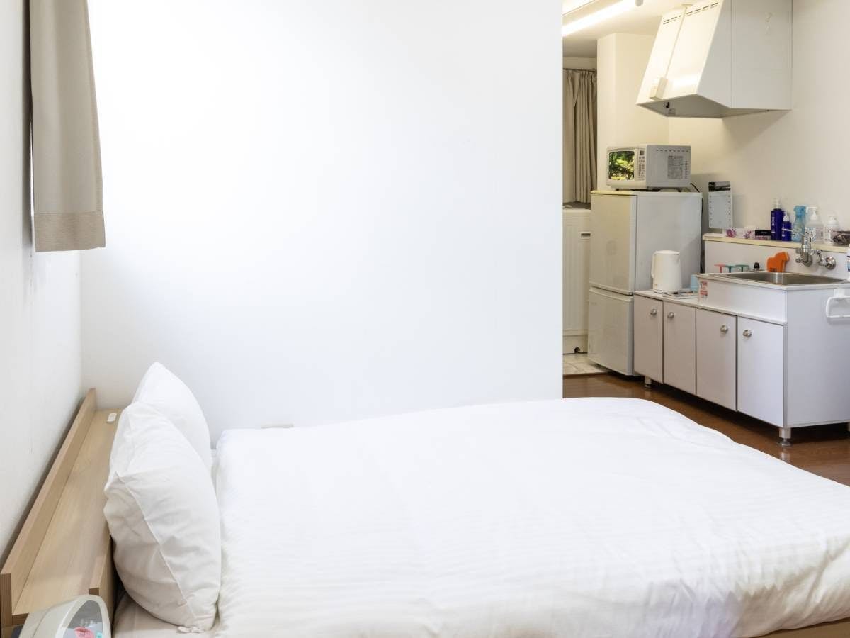Bluebird Hotel