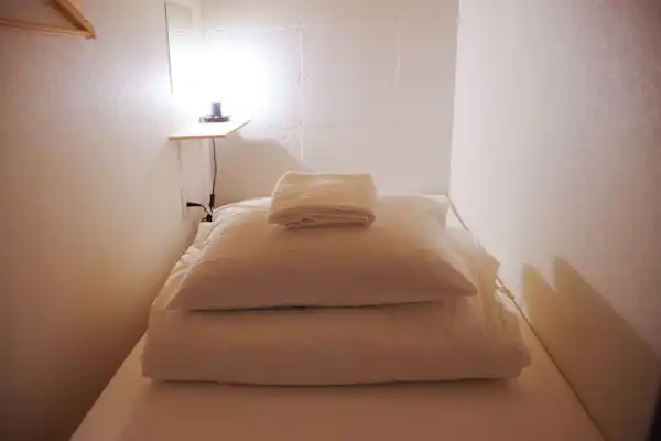 寬敞的膠囊型床鋪