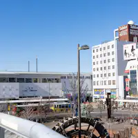 ภายนอกโรงแรม|กลางวัน