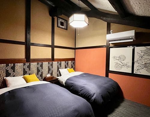 セミダブルベッド2つ