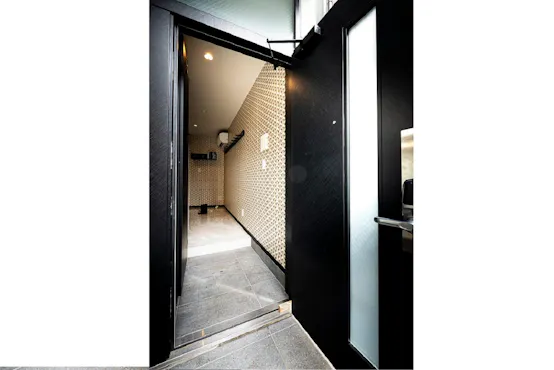 ทางเข้า (Entrance)