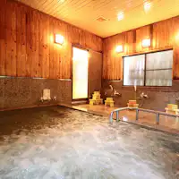 Kamar mandi ● Khusus wanita