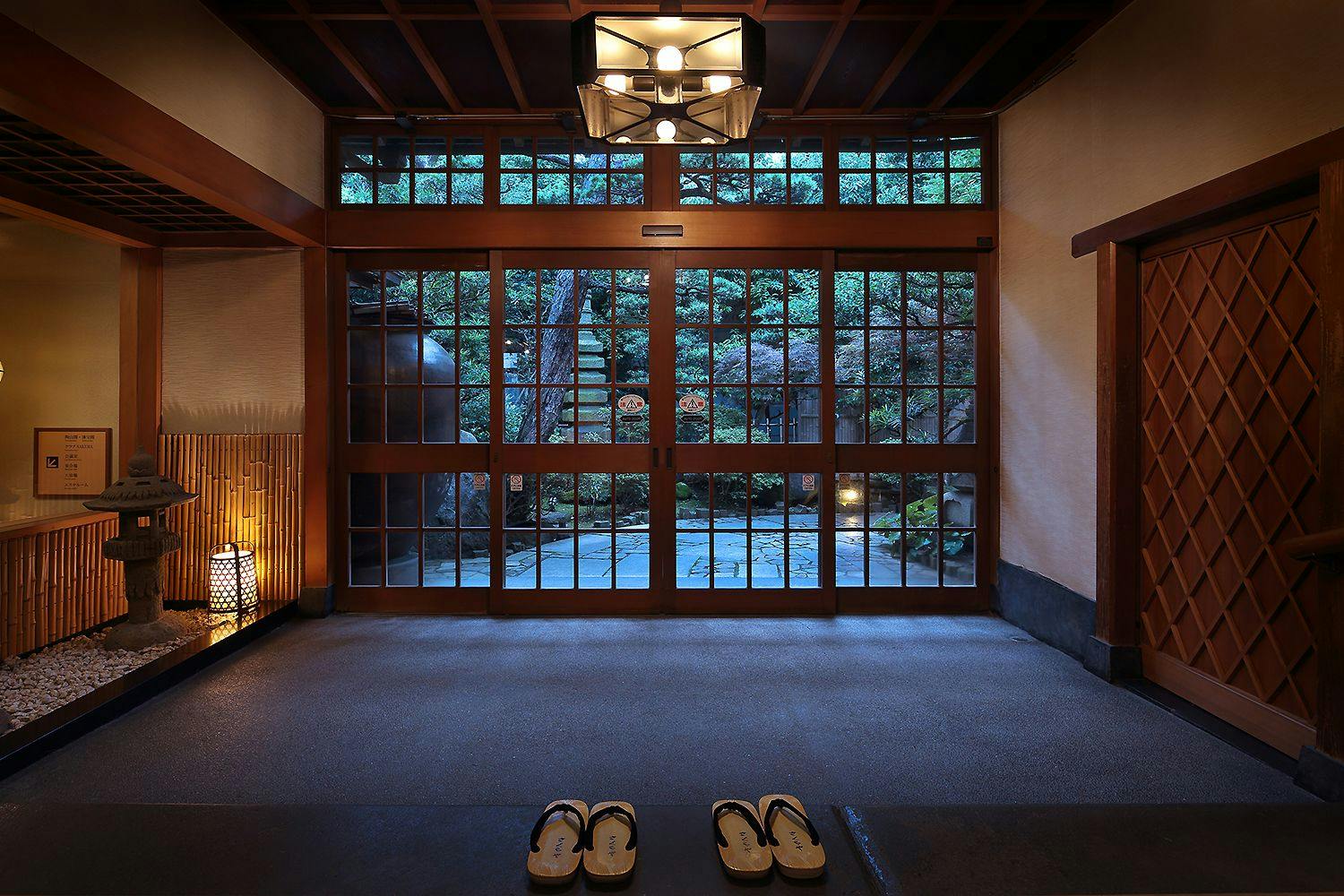 Atami Onsen Sakuraya Ryokan