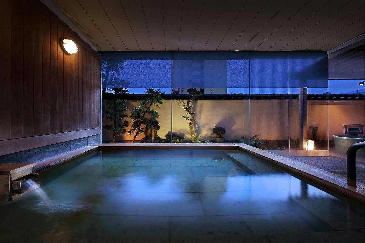 Atami Onsen Sakuraya Ryokan
