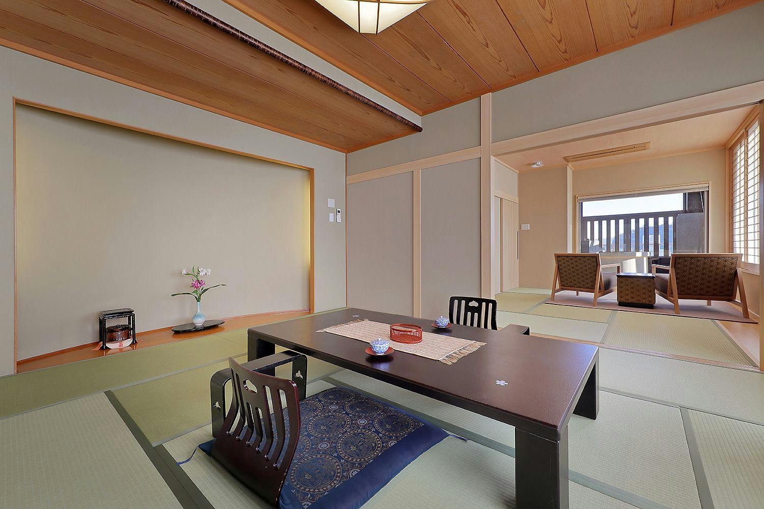 Atami Onsen Sakuraya Ryokan