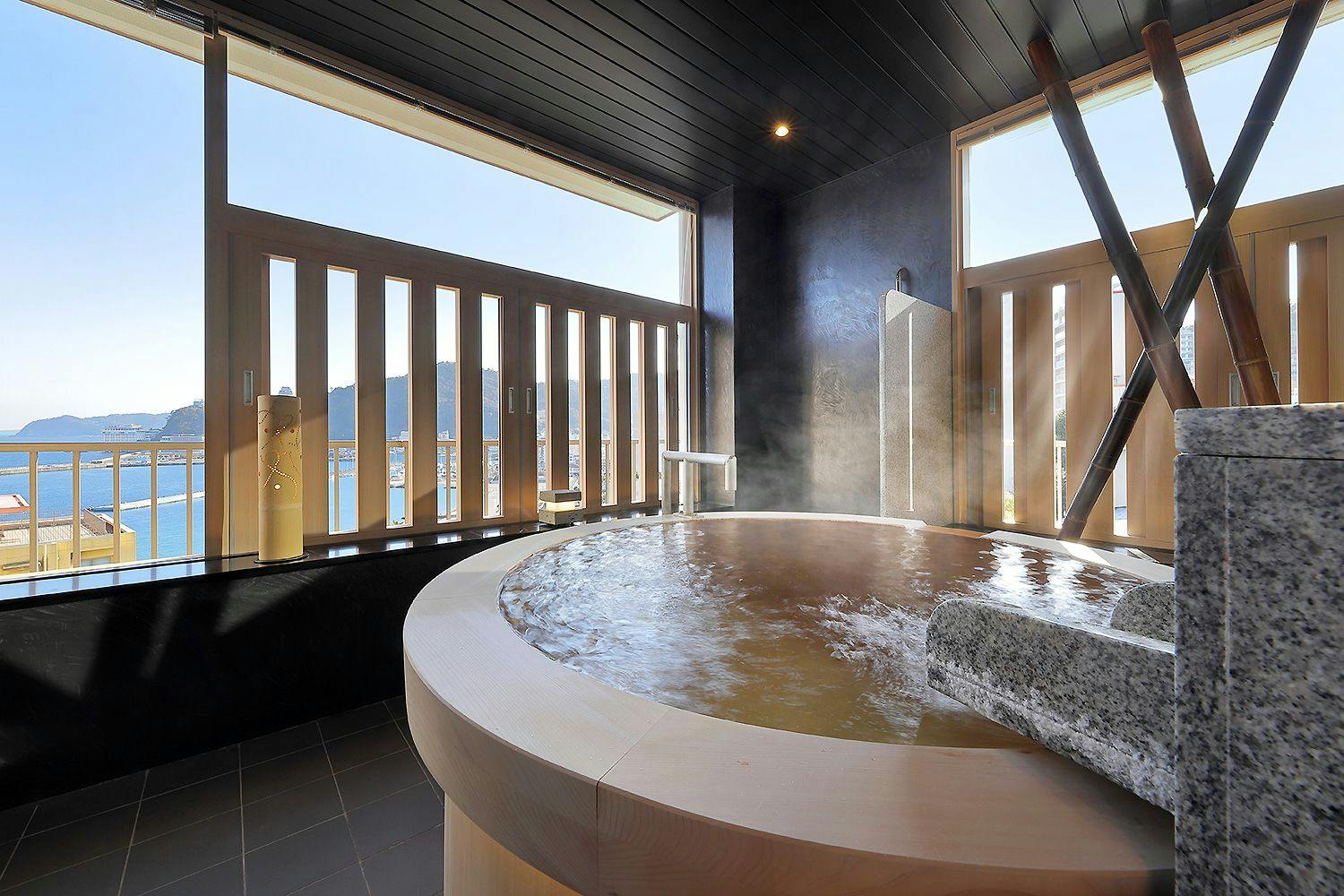Atami Onsen Sakuraya Ryokan