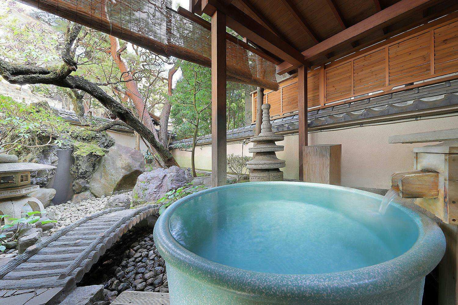 Atami Onsen Sakuraya Ryokan
