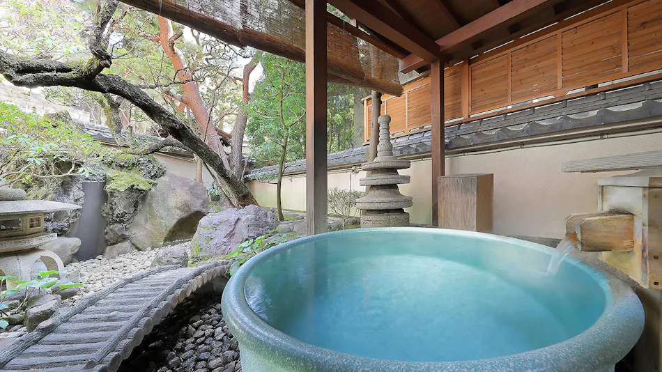 Atami Onsen Sakuraya Ryokan