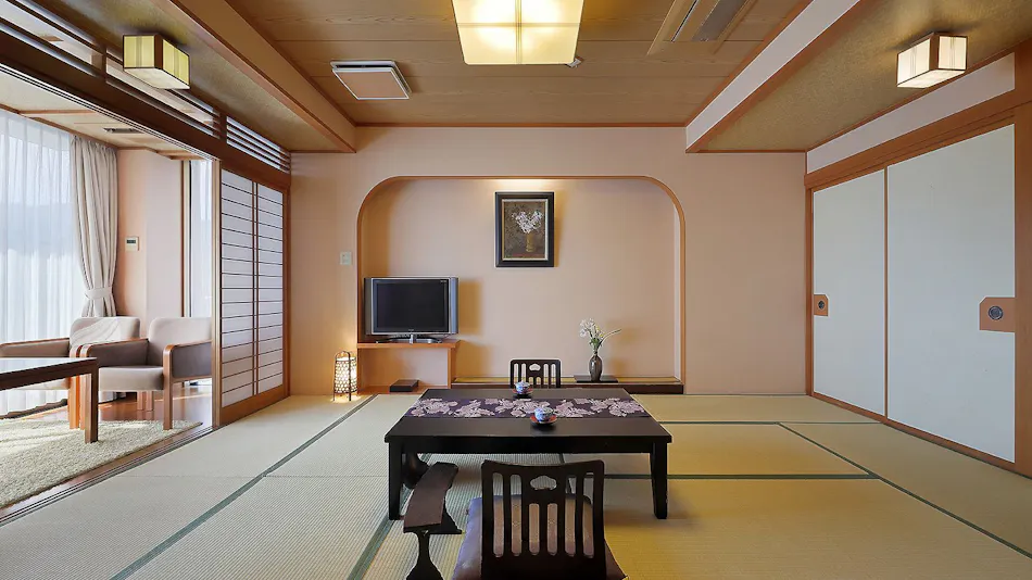 Atami Onsen Sakuraya Ryokan