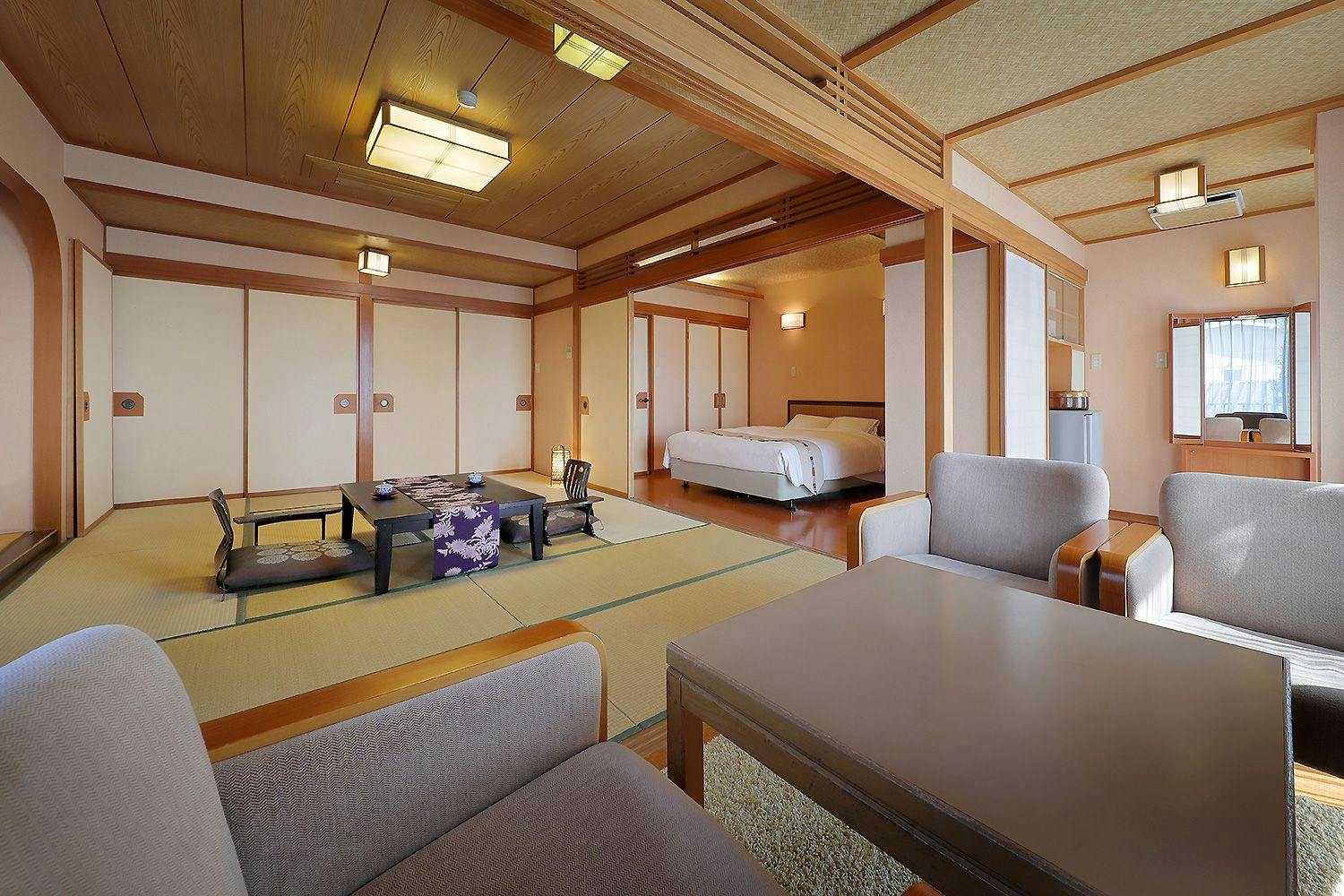 Atami Onsen Sakuraya Ryokan