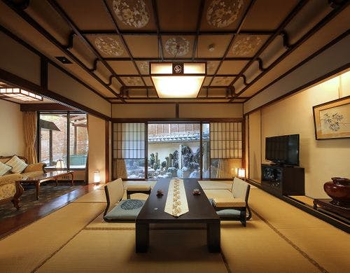 【漆宝閣・露天風呂付客室「木曽」】