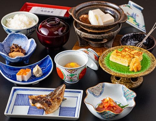 【朝食】季節のお料理一例