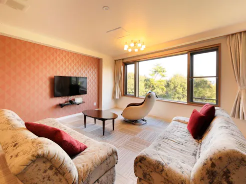 【Contoh Bilik Deluxe】