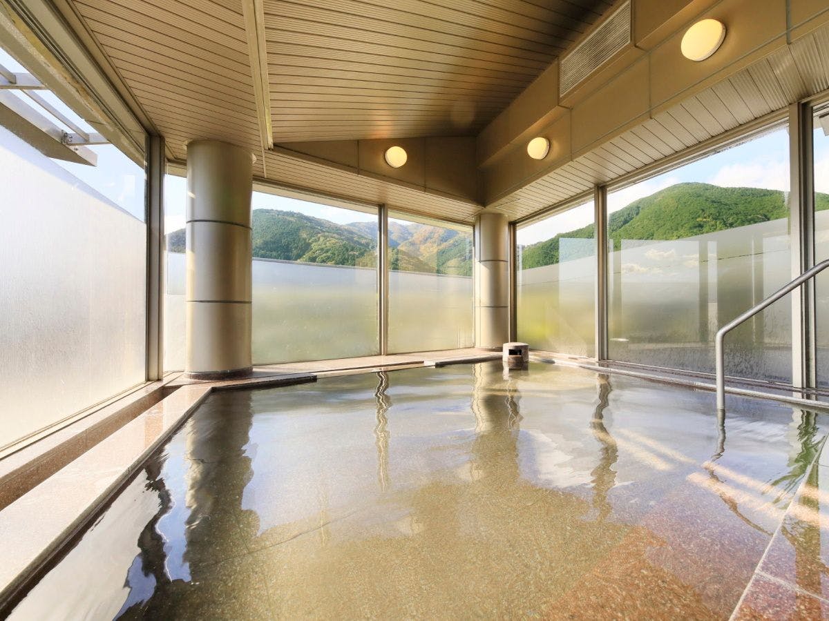 【Kolam Mandi Awam】