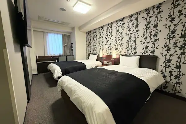 ■ Luas 30 meter persegi / Lebar katil 120cm × 2 unit