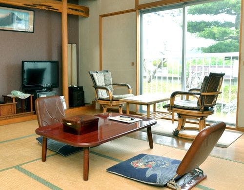 :: エコノミー和室 ::