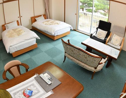 :: 和モダン ツインルーム ::