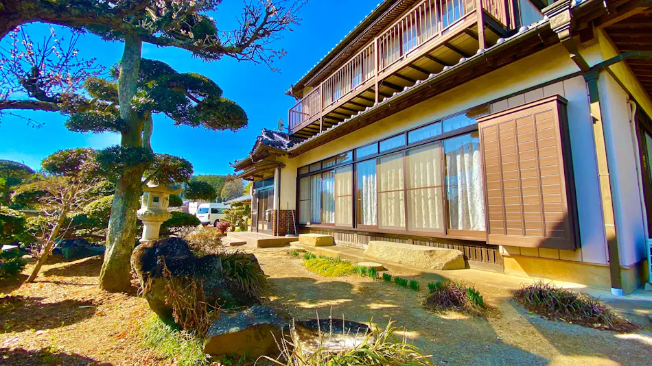 Inashiki House
