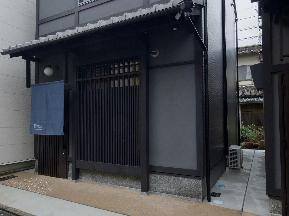 Kanade Fushimiinari-Taishamae