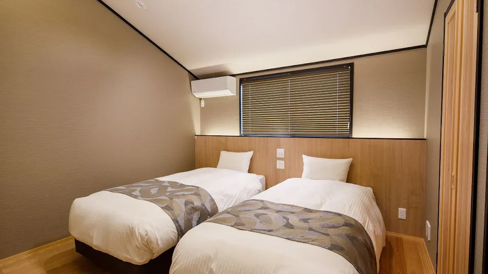 Kanade Fushimiinari-Taishamae