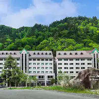 โซอุนเคียวที่เขียวขจีและสวยงาม