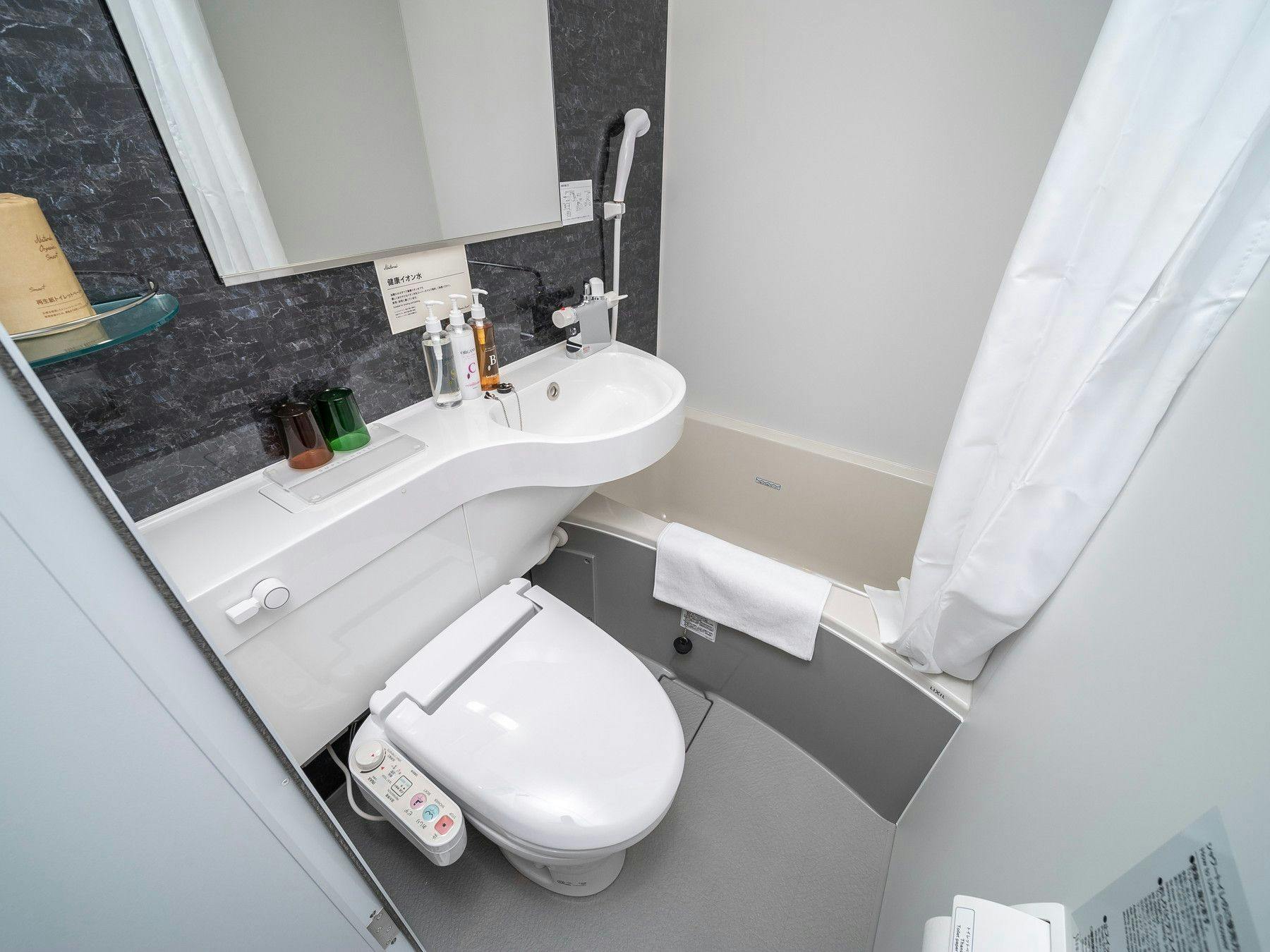 ห้องพักทุกห้องมีห้องน้ำในตัว