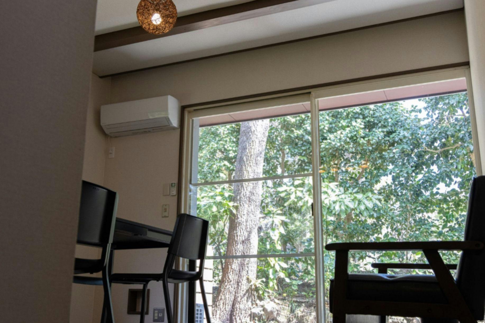 ห้องนั่งเล่นพร้อมครัว