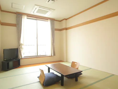 2층, 일본식 방 10다다미 (화장실 없음)