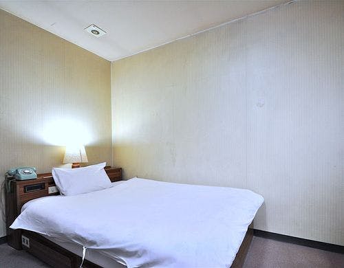 ■喫煙シングル　別館（ベッド側）A1