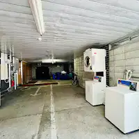 Coin laundry (Main building, 1st floor premises)