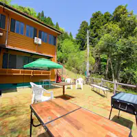 มีสถานที่บาร์บีคิวสองแห่ง