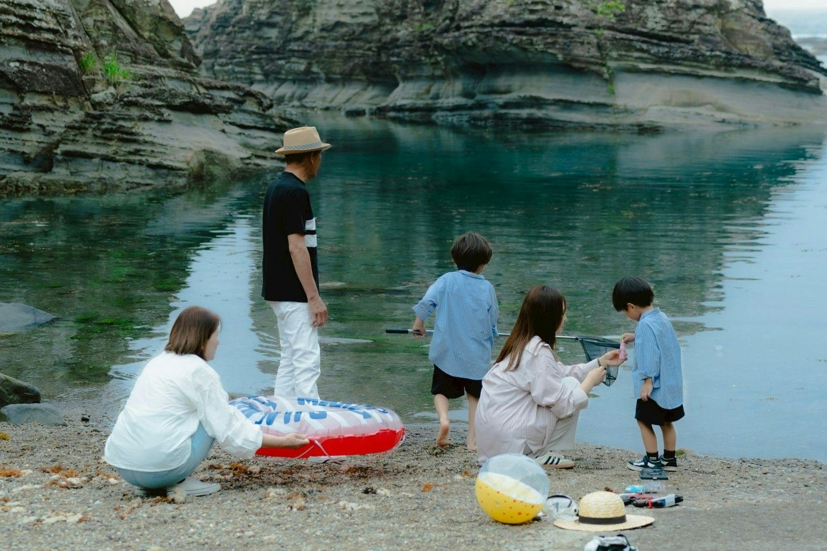 In the Outdoor Shirahama Shihara Coast