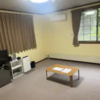 ห้องพักปูพรมสไตล์ตะวันตก (10 เสื่อทาทามิ) ชั้นใต้ดิน