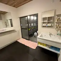 ห้องอาบน้ำสาธารณะขนาดใหญ่ (ปรับปรุงใหม่ ธันวาคม 2023)