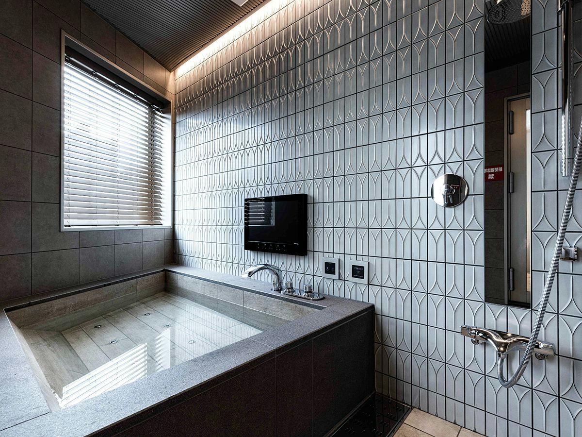 Y-HOTEL