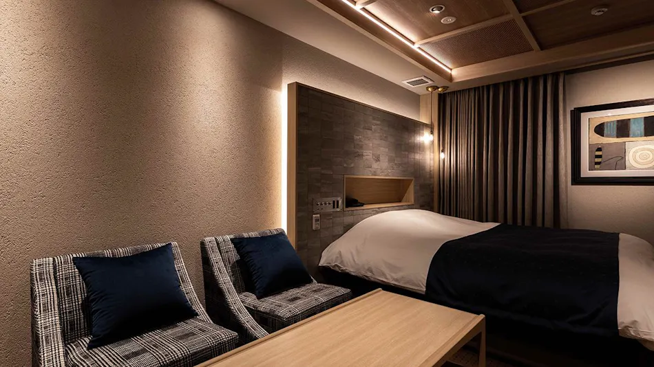 Y-HOTEL