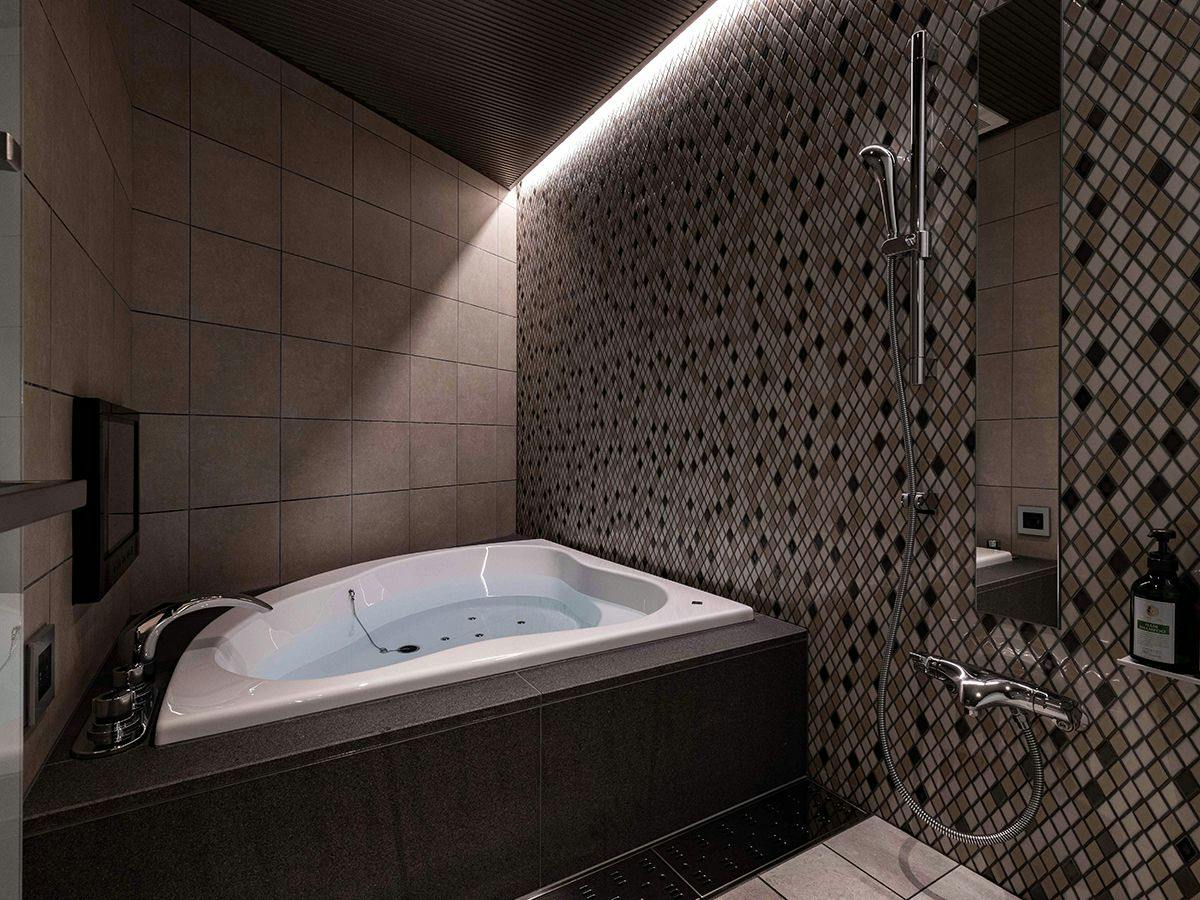 Y-HOTEL