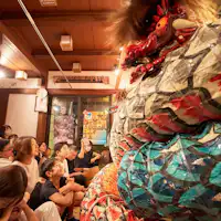 【อิวามิ คากุระ】การแสดงที่คากุระเด็นซึ่งอยู่ห่างออกไปเพียง 1 นาทีโดยการเดิน