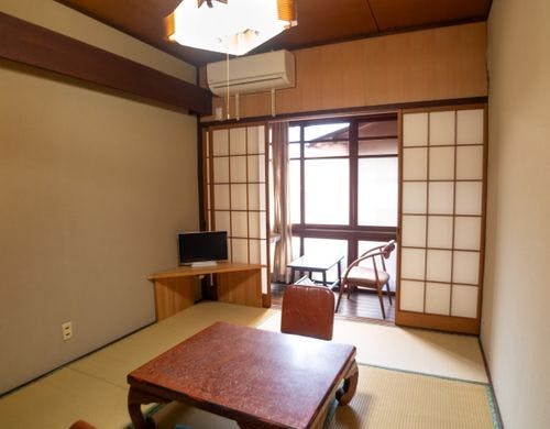*客室一例（６畳）