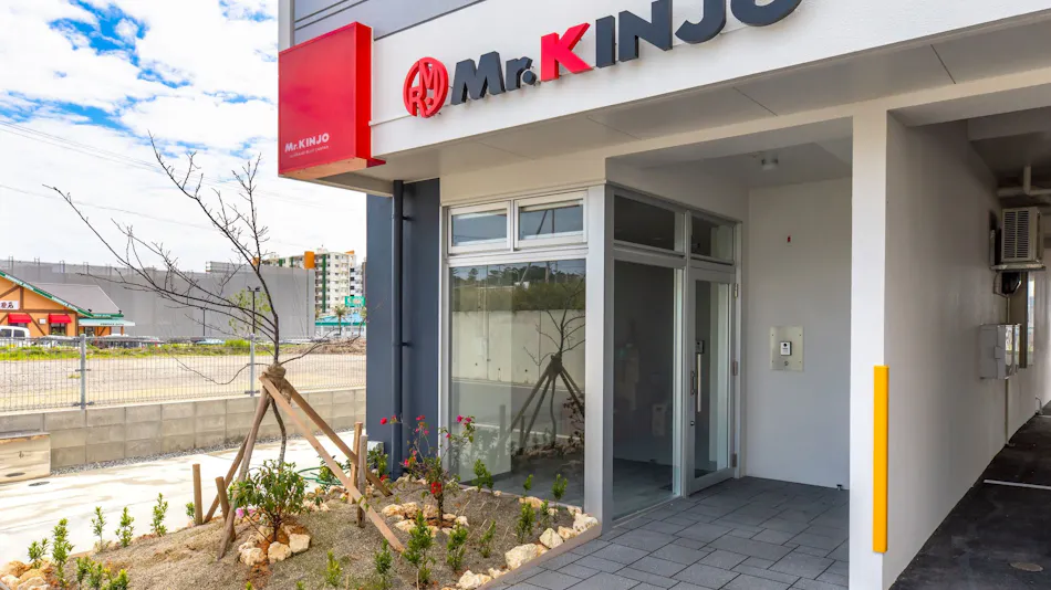Mr.KINJO in GRAND BLUE CHATAN <Chatan Town>