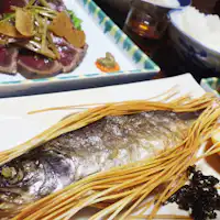 本馆名物:“虹鳟素面炸”