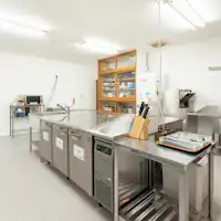 ห้องครัวที่ปรับปรุงใหม่ในเดือนกุมภาพันธ์ 2023