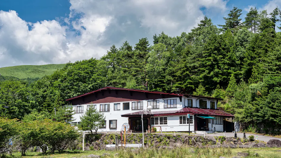 Hutte Jil Shirakabako