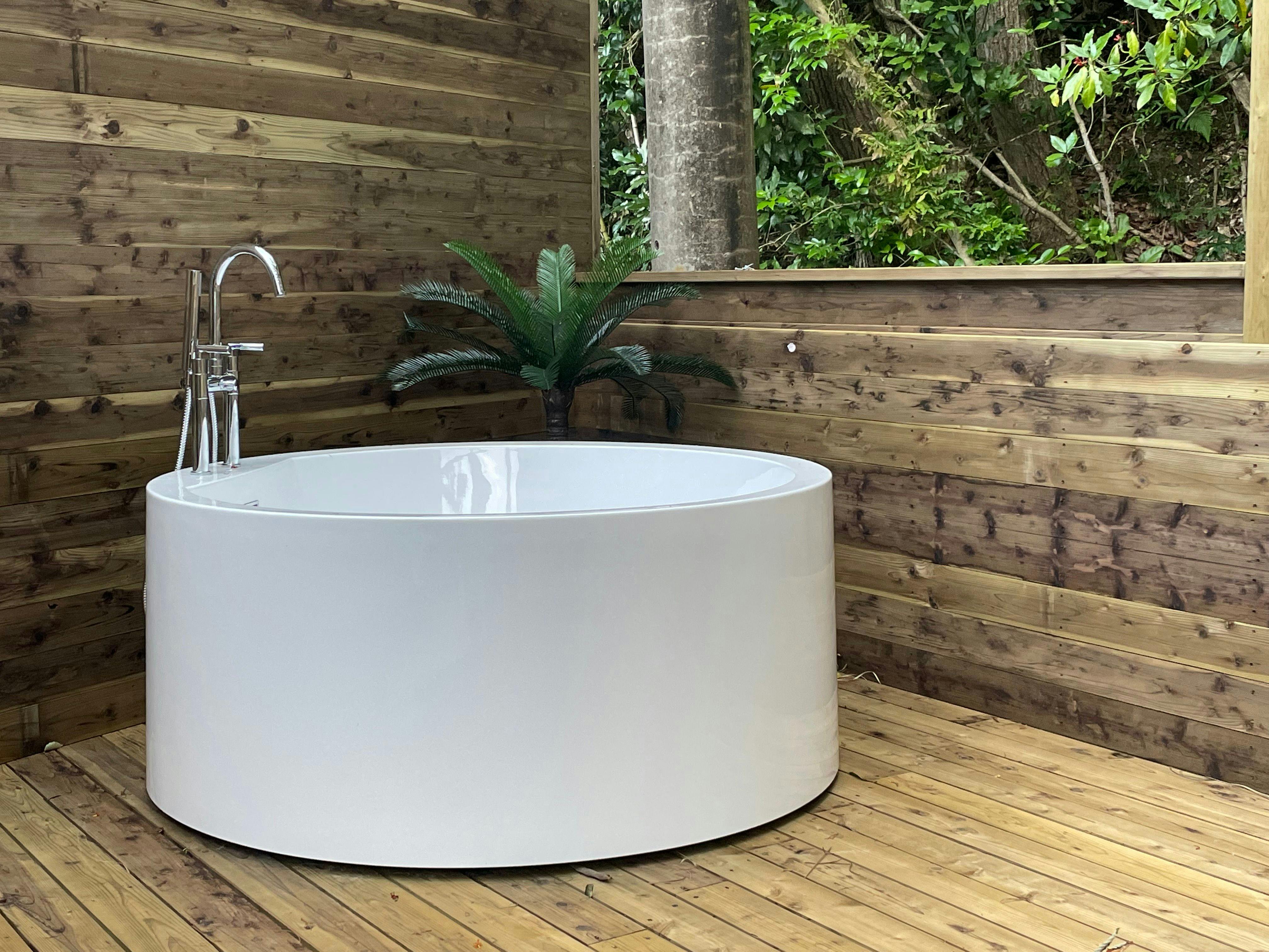 캠핑 트레일러 원형 노천탕