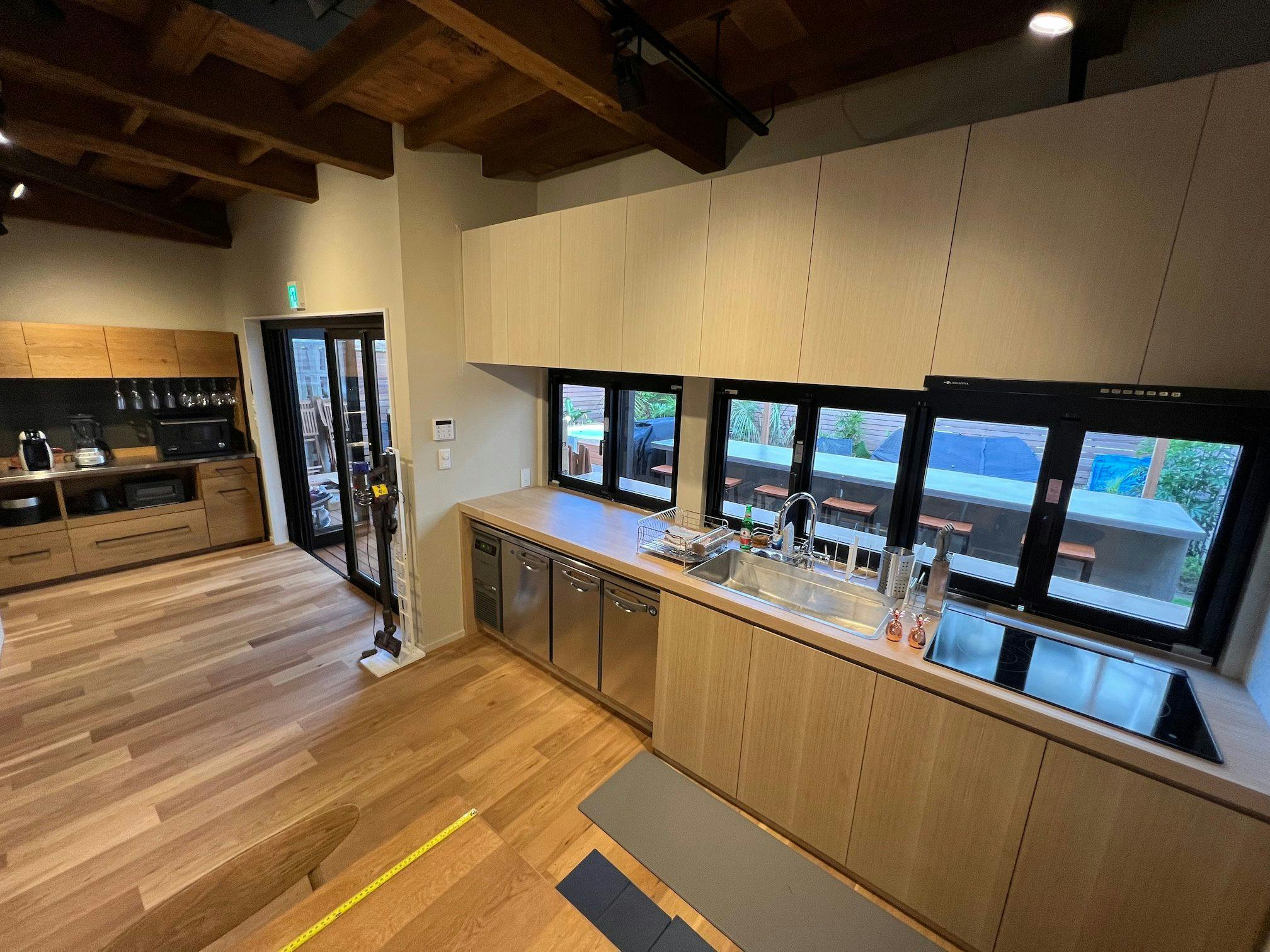 주방 공간도 넓습니다.