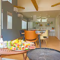 สามารถทำบาร์บีคิวบนดาดฟ้าไม้ได้ (มีค่าใช้จ่าย)