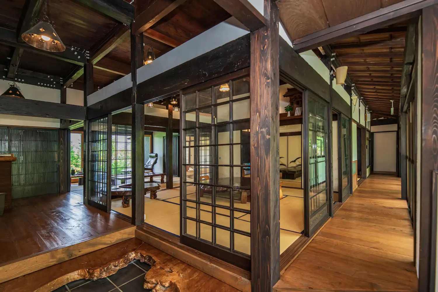 มองจากทางเข้าถึงห้องพัก