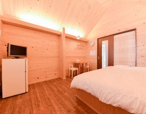 *半露天付ロッジ（ダブル）一例