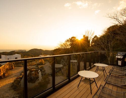 2階_ウッドテラス_夕景